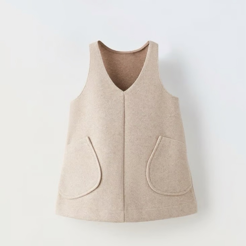 Zara girls Taupe V-Neck Pocket Pinafore size 5-6 year
